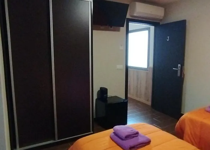 ゲストハウス Matarrana Fayón